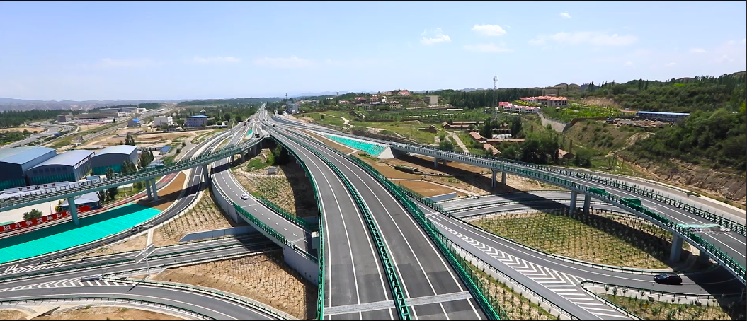 景中高速公路中川机场连接线高架桥顺利通车5.png